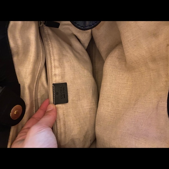 Two very nice Gucci bags. Yes these are authentic. - Picture 6 of 6